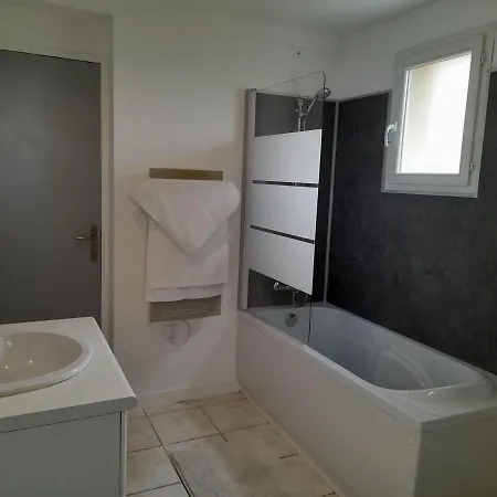 Daire Proche Centre, Cotes De Granit Rose