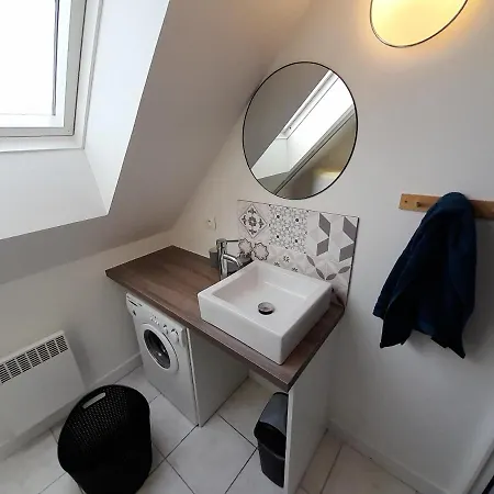 Proche Centre, Cotes De Granit Rose Daire